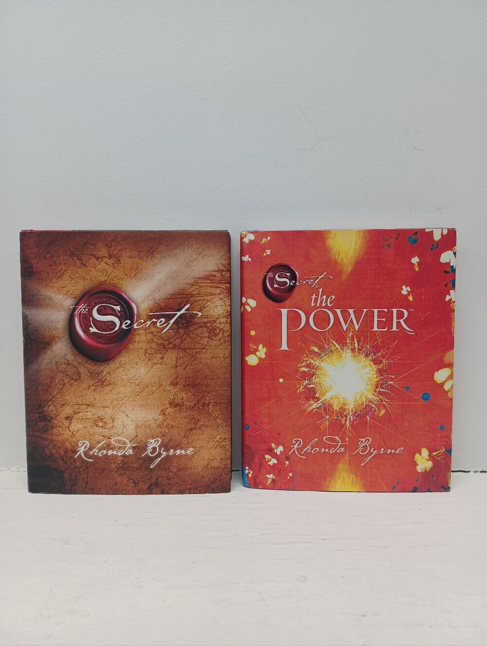 Rhonda Byrne "The Secret" and "The Power" Bunde Of 2 Hardcovers Books